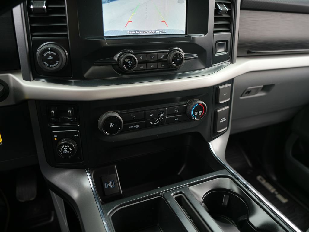 Used 2022 Ford F150 XLT w/ Trailer Tow Package image 16