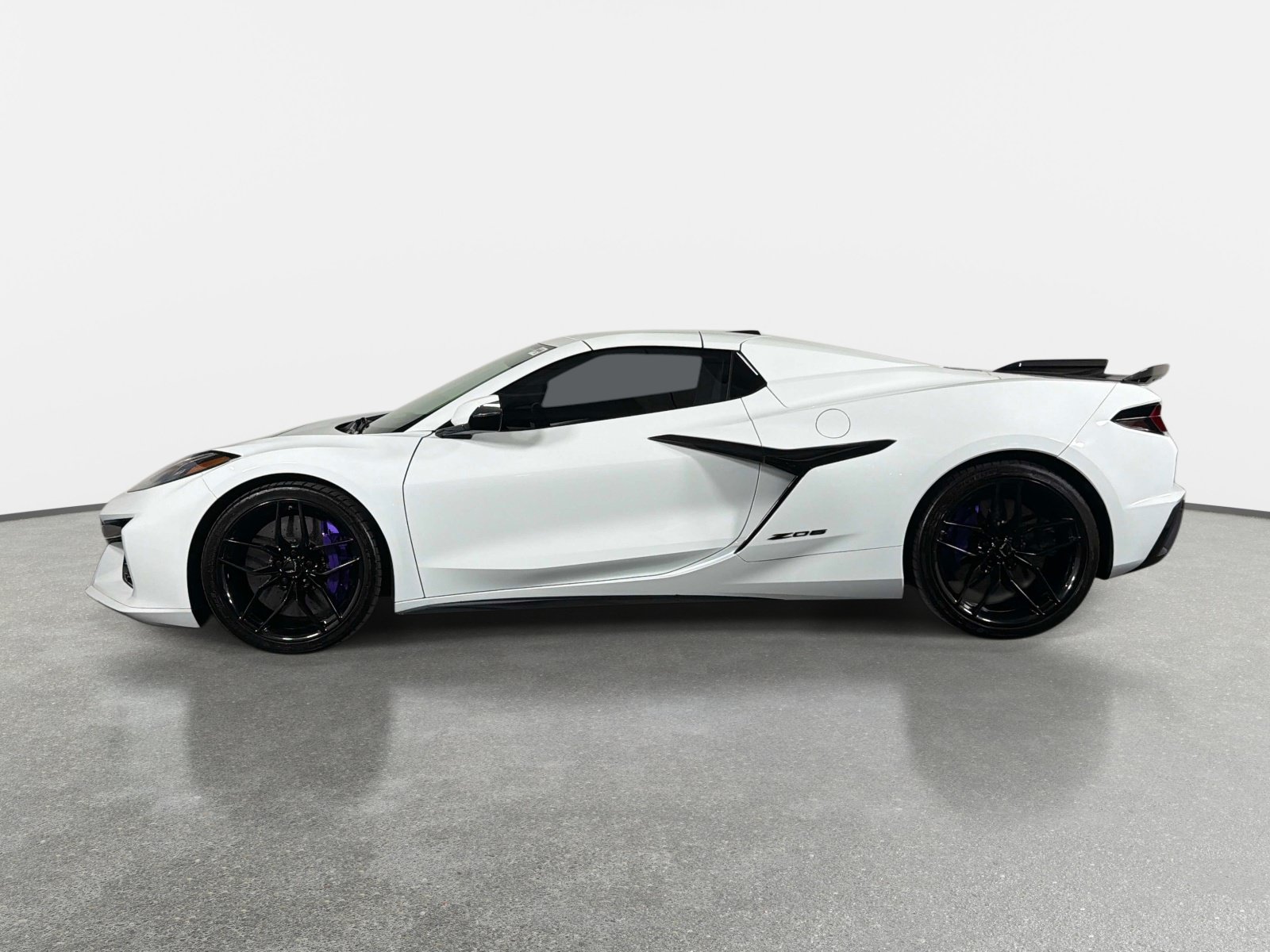 Used 2025 Chevrolet Corvette Z06 RWD image 6