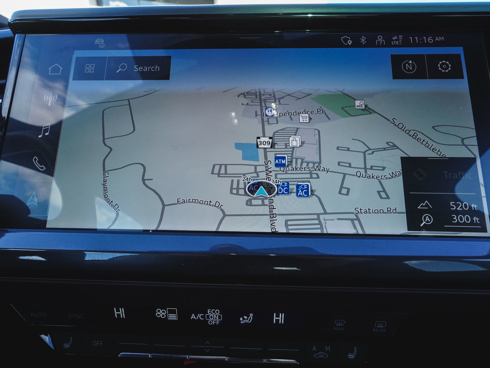 Used 2025 Audi Q4 e-tron Premium image 19