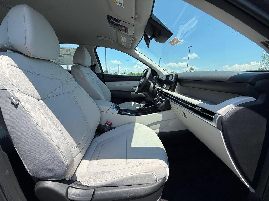 Certified 2025 Hyundai Tucson SE AWD/4WD image 28