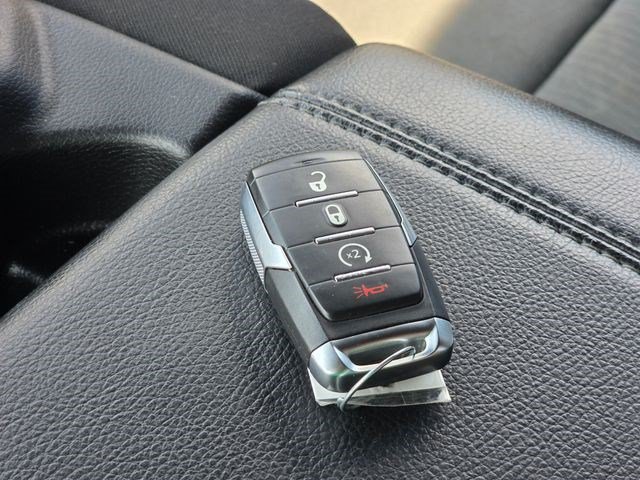 Used 2022 RAM 1500 Big Horn AWD/4WD image 34
