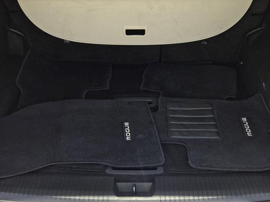 Certified 2022 Nissan Rogue SL FWD image 10