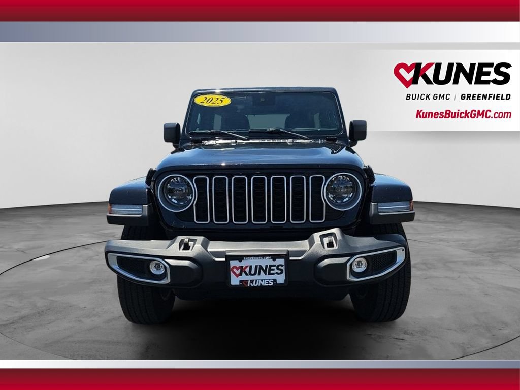 Used 2025 Jeep Wrangler Unlimited Sahara AWD/4WD image 12