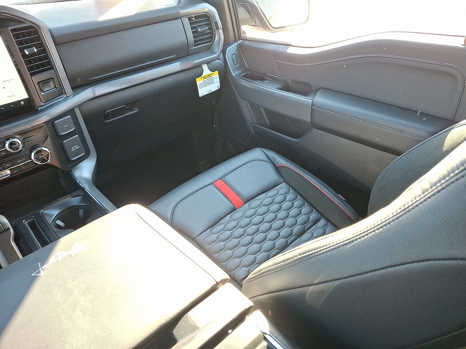 New 2025 Ford F150 XLT w/ Equipment Group 302A MID image 11