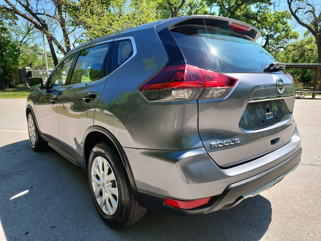 Used 2018 Nissan Rogue S FWD image 5