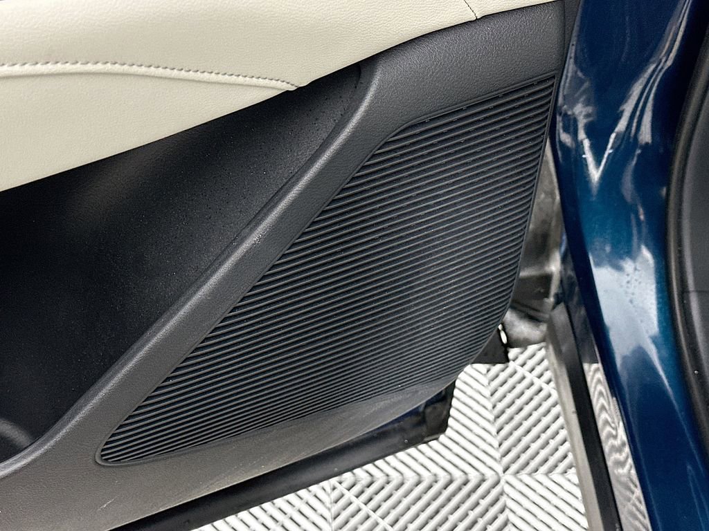 Certified 2025 Nissan Murano SL w/ Cargo Package image 27