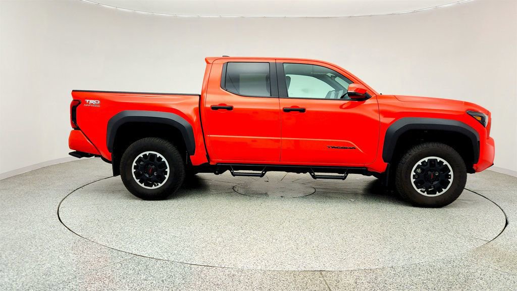 Used 2024 Toyota Tacoma TRD Off-Road w/ TRD Off Road Upgrade Package AWD/4WD image 4