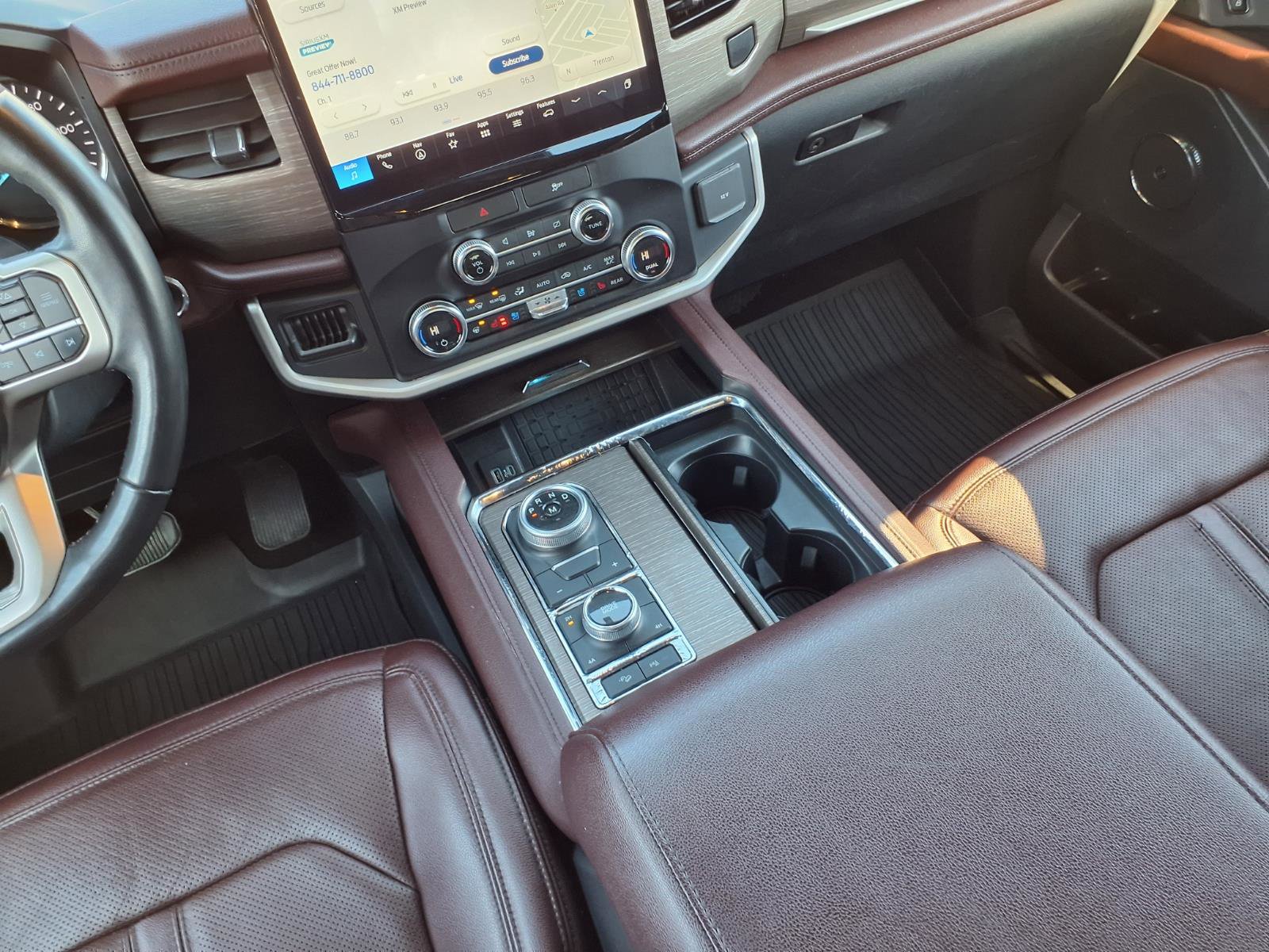 Used 2023 Ford Expedition Limited image 22