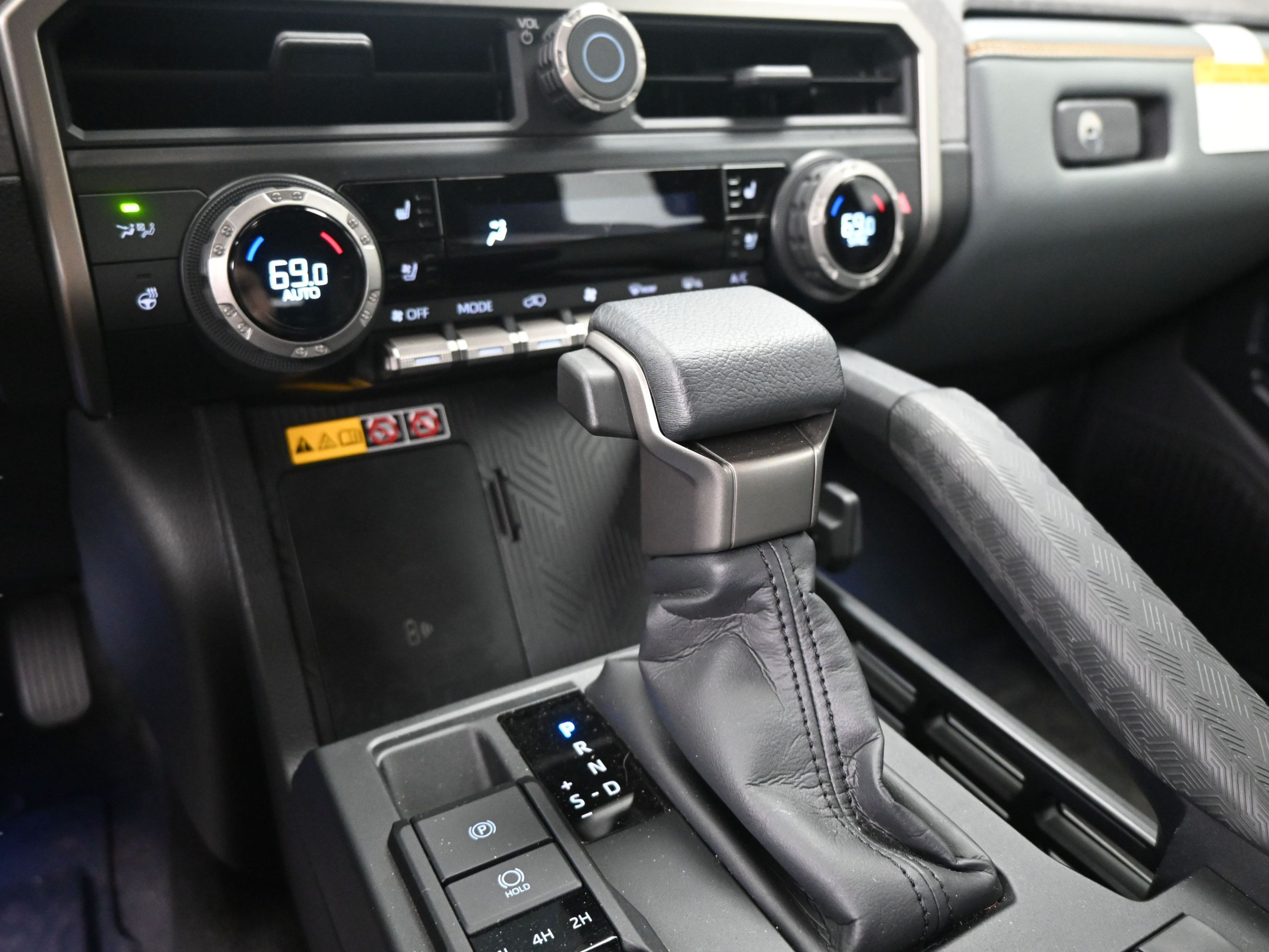 Certified 2025 Toyota 4Runner Trailhunter AWD/4WD image 29