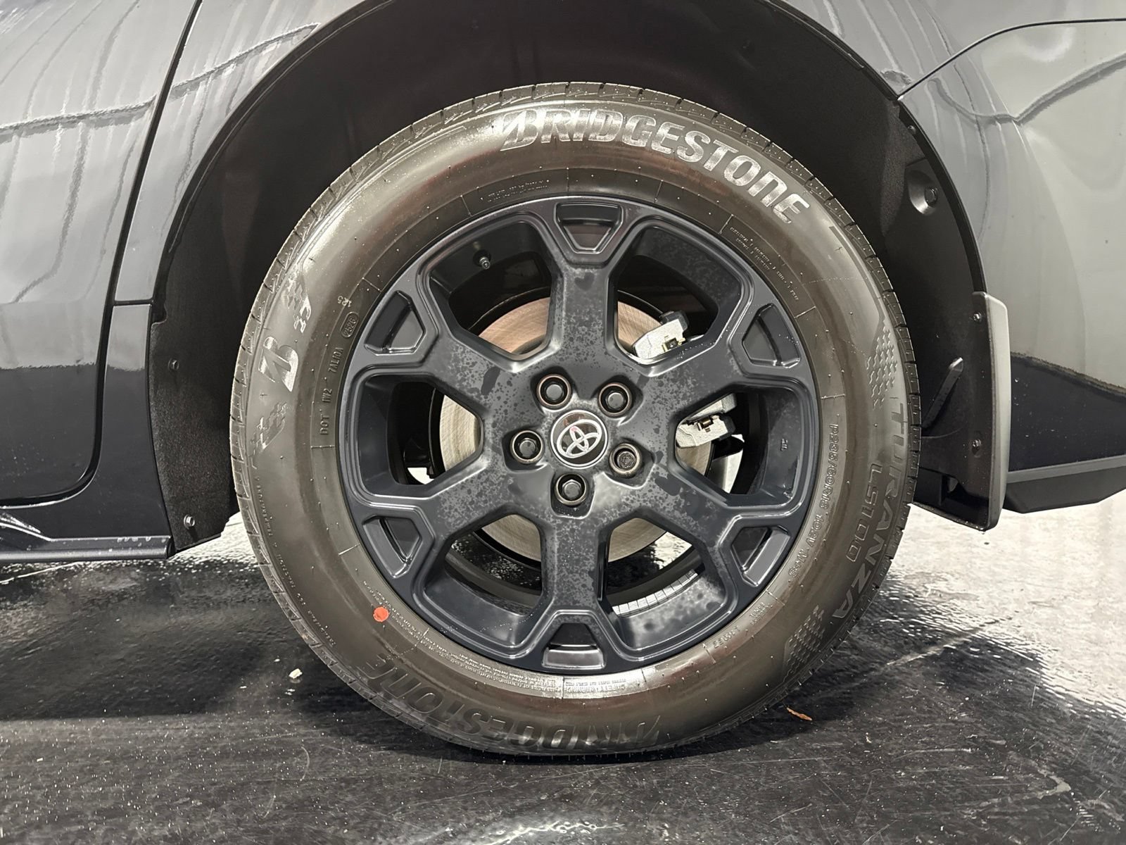 New 2026 Toyota Sienna XLE Woodland Edition AWD/4WD image 7