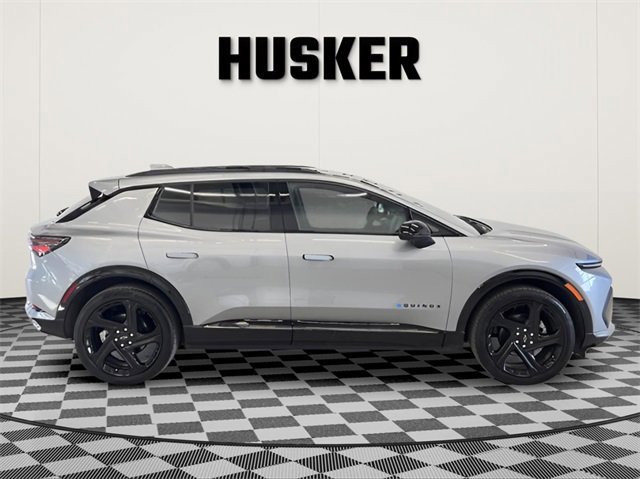 Certified 2024 Chevrolet Equinox EV RS image 2