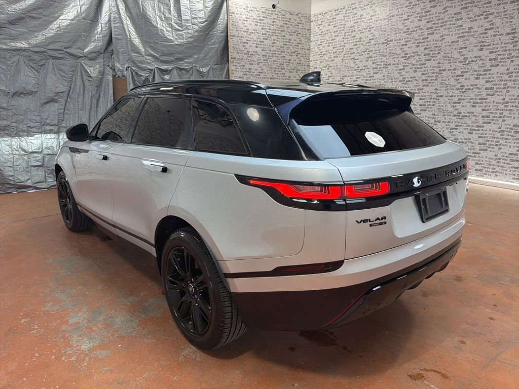 Used 2020 Land Rover Range Rover Velar R-Dynamic S image 5