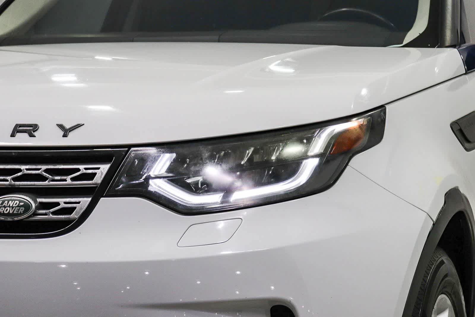 Used 2018 Land Rover Discovery HSE AWD/4WD image 7