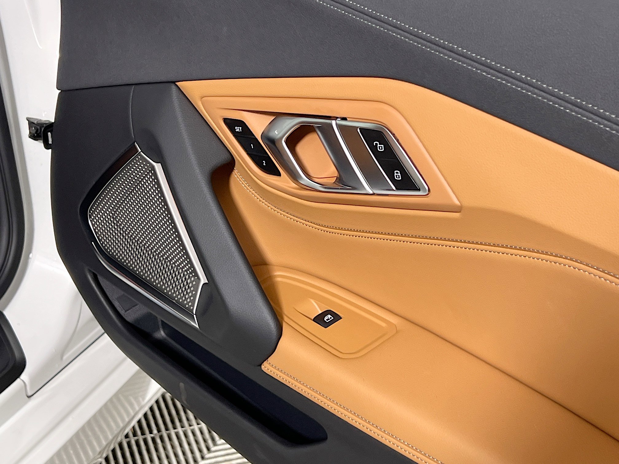 Used 2025 BMW Z4 sDrive30i w/ Premium Package image 31