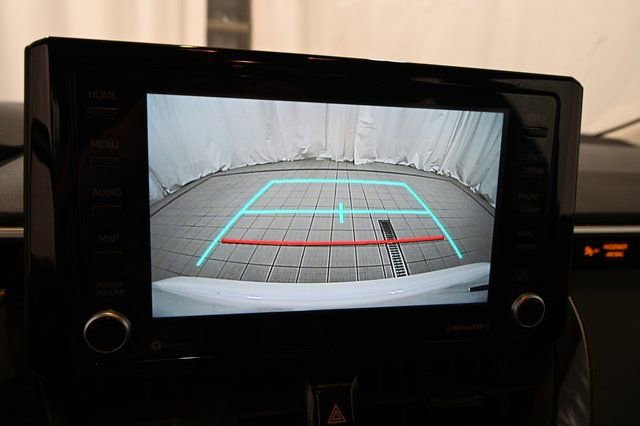 Used 2022 Toyota Corolla LE image 6