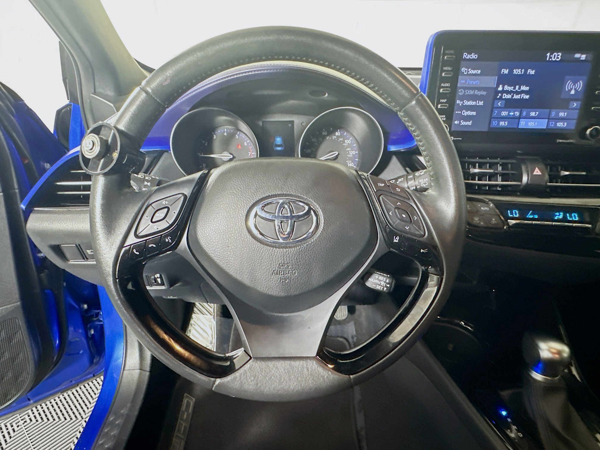 Used 2021 Toyota C-HR XLE FWD image 15