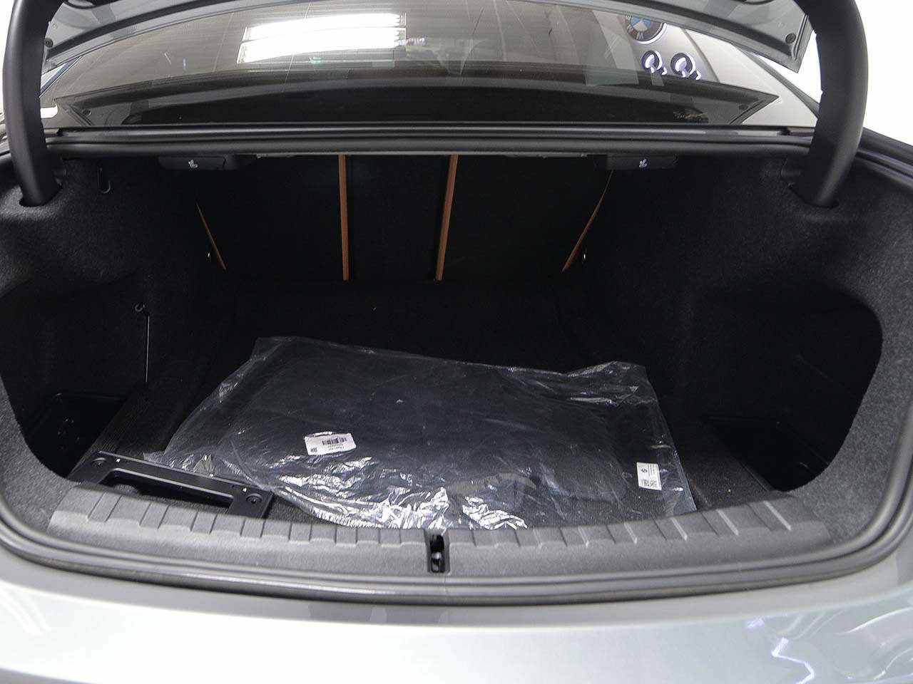 Used 2025 BMW 330i Sedan RWD image 12