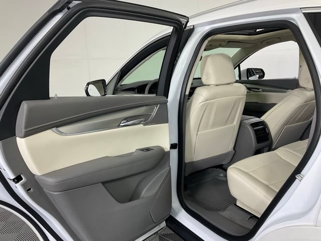 New 2026 Cadillac XT5 Premium Luxury w/ LPO, Floor Liner Package AWD/4WD image 28