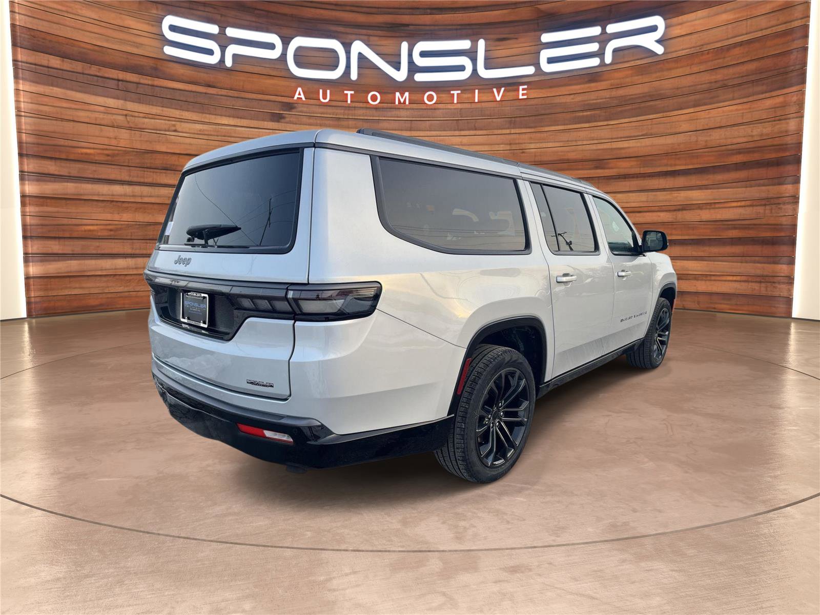 New 2026 Jeep Grand Wagoneer L Summit w/ Premium Group III image 6