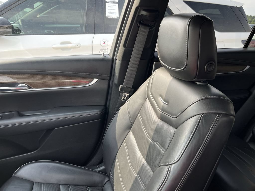 Used 2021 Cadillac XT6 Sport w/ Platinum Package AWD/4WD image 25