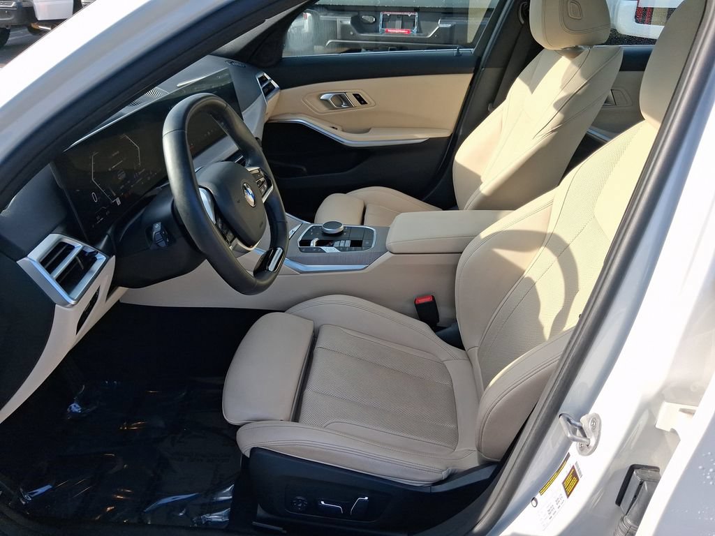 Used 2025 BMW 330i Sedan RWD image 15