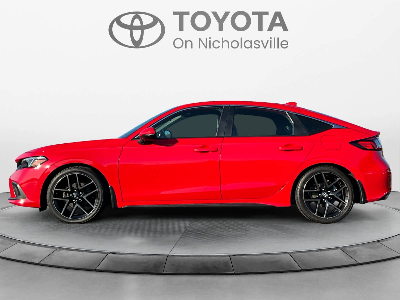 Used 2023 Honda Civic Sport Touring image 2