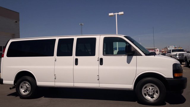 Used 2023 Chevrolet Express 3500 LS RWD image 3