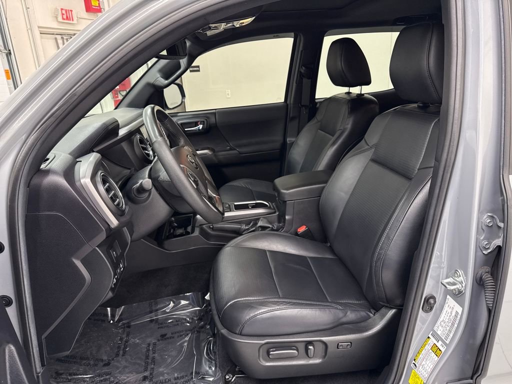 Used 2021 Toyota Tacoma TRD Off-Road w/ TRD Premium Off Road Package image 13