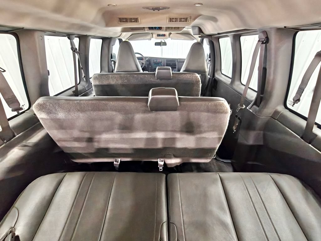 Used 2023 GMC Savana 2500 LS w/ Driver Convenience Package RWD image 32