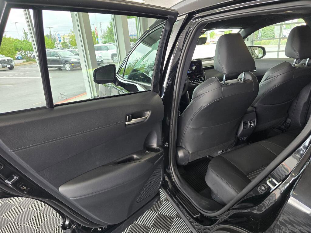 Used 2025 Toyota Corolla Cross AWD Hybrid w/ Convenience Package image 38