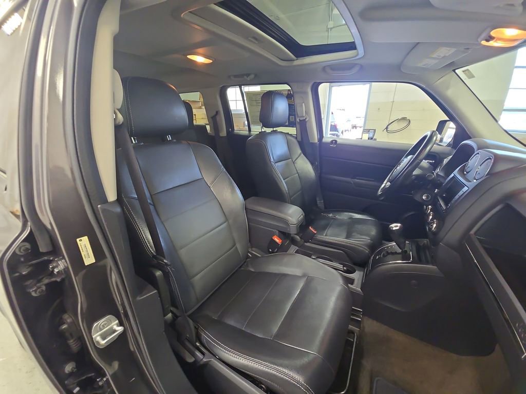 Used 2014 Jeep Patriot High Altitude FWD image 37