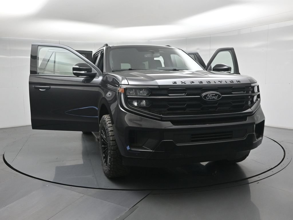 New 2026 Ford Expedition Platinum w/ Stealth Appearance Package AWD/4WD image 29