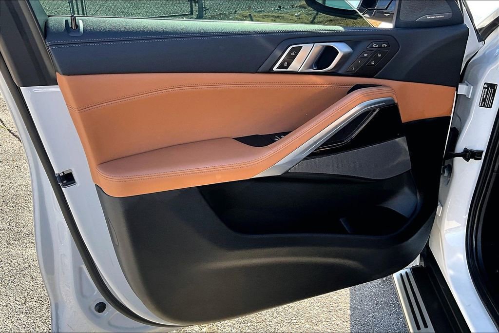 Used 2023 BMW X6 xDrive40i image 24