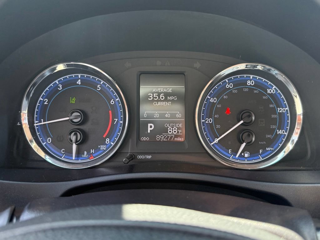 Used 2017 Toyota Corolla LE FWD image 24