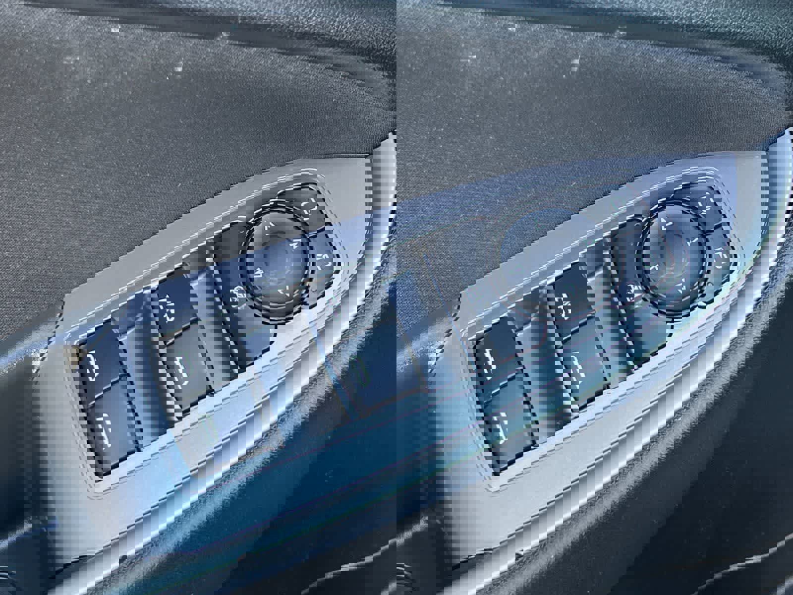 Used 2025 Chevrolet Malibu LT image 14