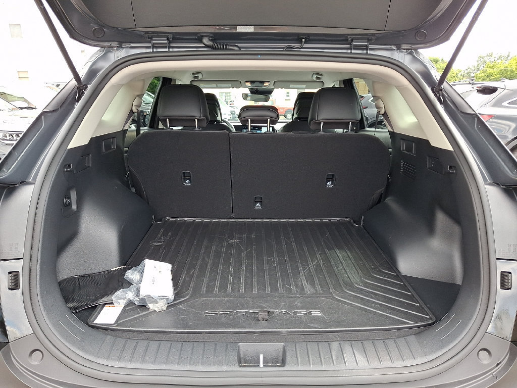 Used 2025 Kia Sportage EX AWD/4WD image 28