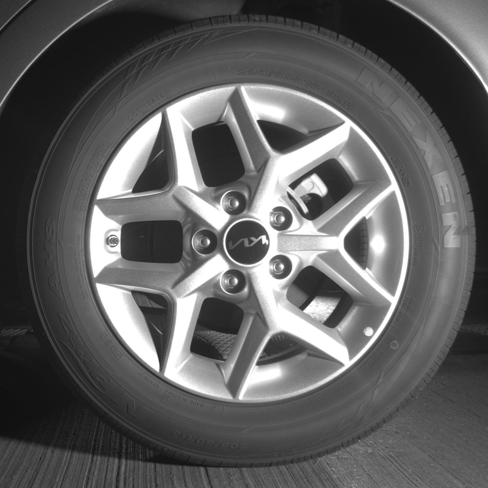 Used 2025 Kia Soul LX w/ LX Technology Package FWD image 17