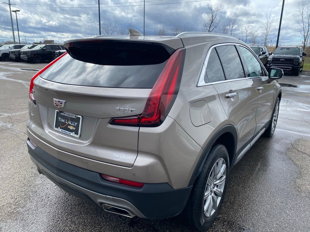 Used 2023 Cadillac XT4 Premium Luxury w/ Cold Weather Package image 7