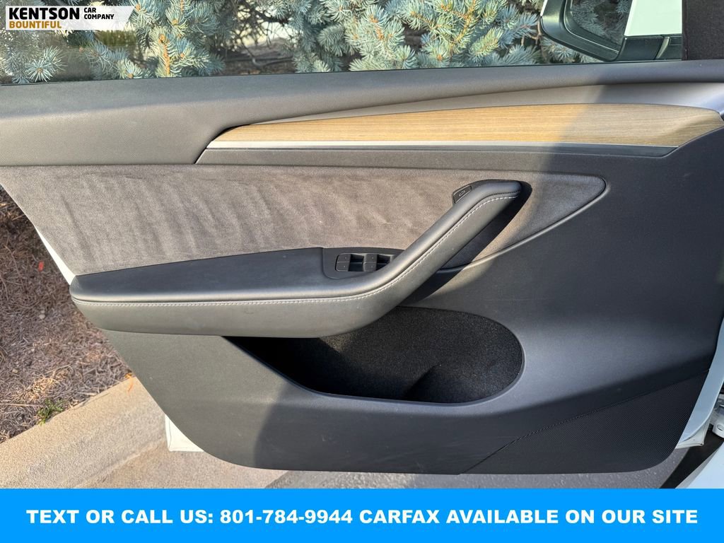 Used 2023 Tesla Model Y Long Range image 18