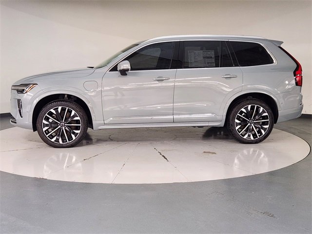 New 2025 Volvo XC90 T8 Plus w/ Protection Package Premier image 5