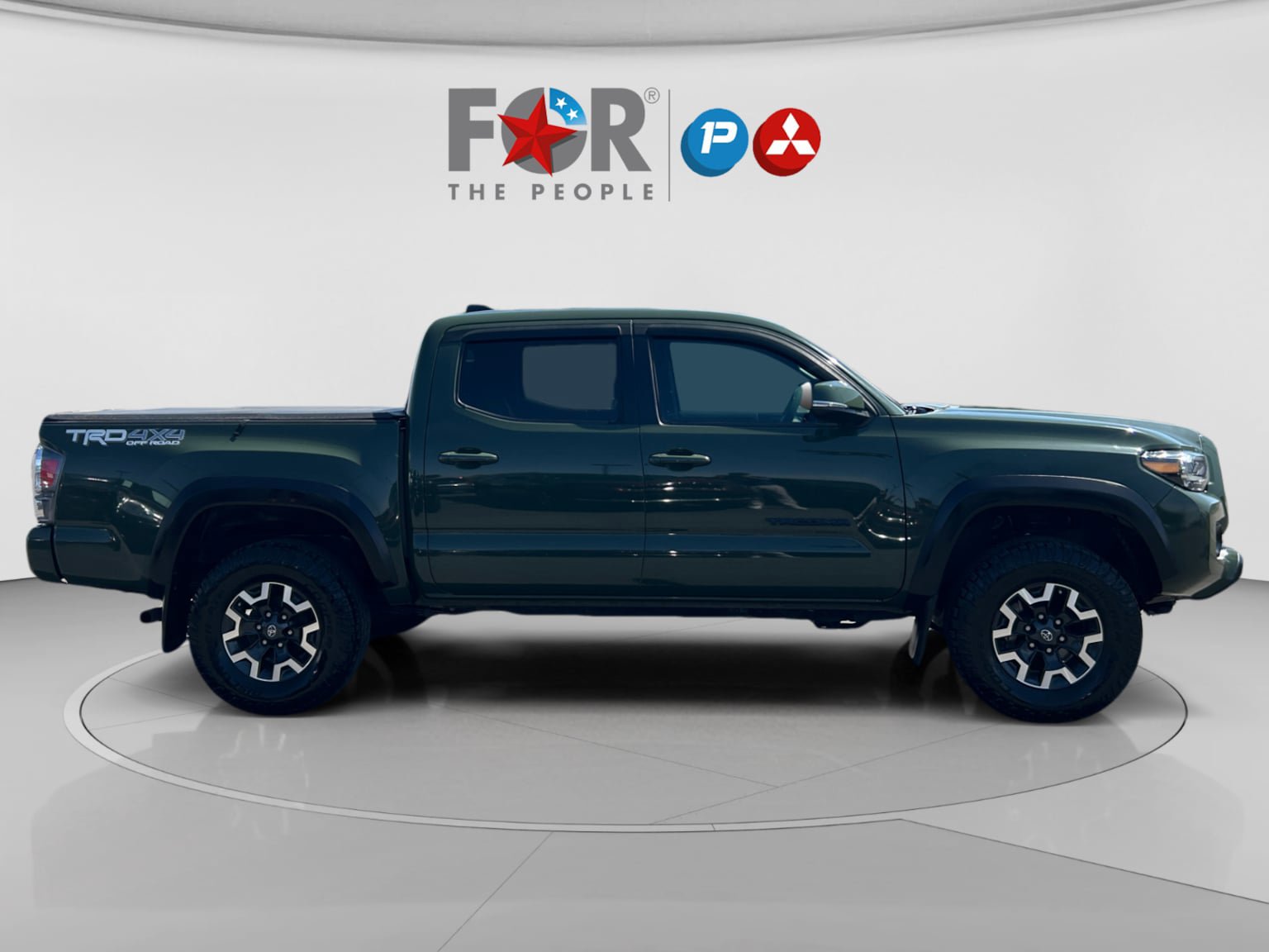 Used 2021 Toyota Tacoma TRD Off-Road w/ Technology Package image 6