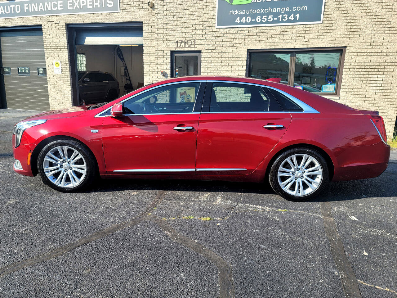 Used 2019 Cadillac XTS Luxury image 7
