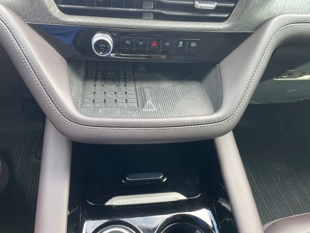 Used 2025 Ford Explorer Platinum w/ Ultimate Package image 15