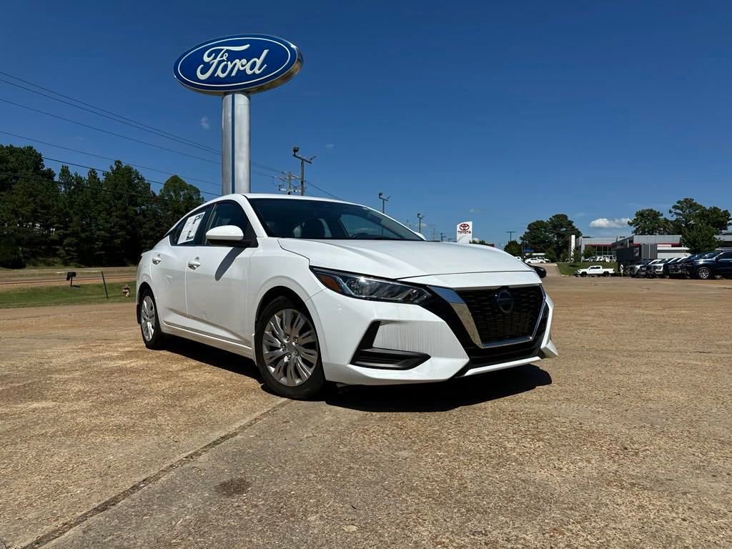 Used 2021 Nissan Sentra S image 1