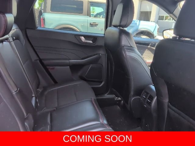 Used 2024 Ford Escape ST-Line w/ Tech Pack #1 AWD/4WD image 9