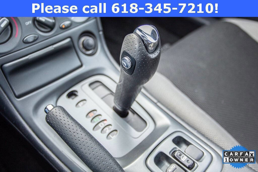 Used 2004 Toyota Celica GT image 29