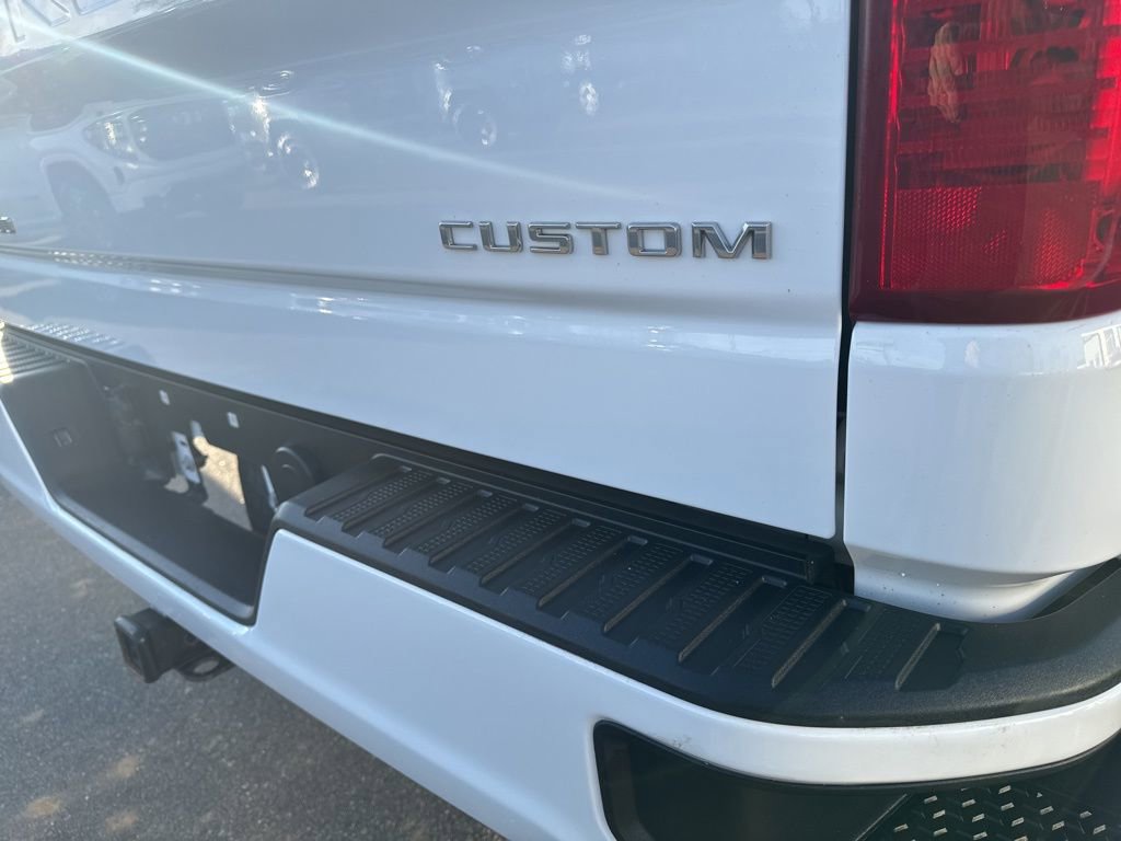 Used 2023 Chevrolet Silverado 1500 Custom image 28