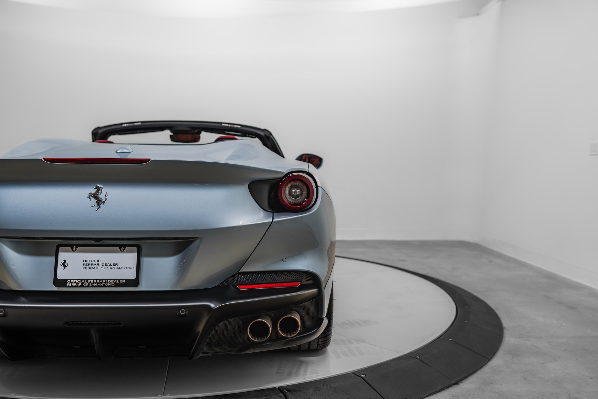 Certified 2022 Ferrari Portofino M image 54