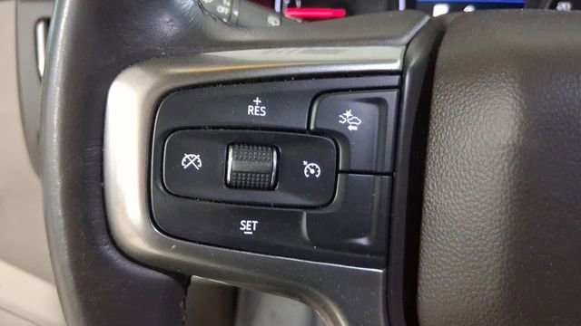 Used 2021 Chevrolet Suburban LT w/ Rear Media and Nav Package image 37