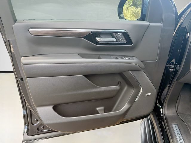 Used 2026 Chevrolet Tahoe Premier RWD image 24